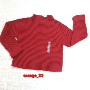 212 WOMEN'S SWEATER NWT